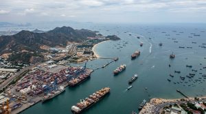 Read more about the article VÌ SAO VIỆT NAM KHÔNG THỂ ĐỨNG NGOÀI CẠNH TRANH NƯỚC LỚN?